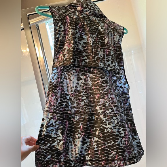 lululemon athletica Multicolor Patterned Vest - Picture 2 of 4